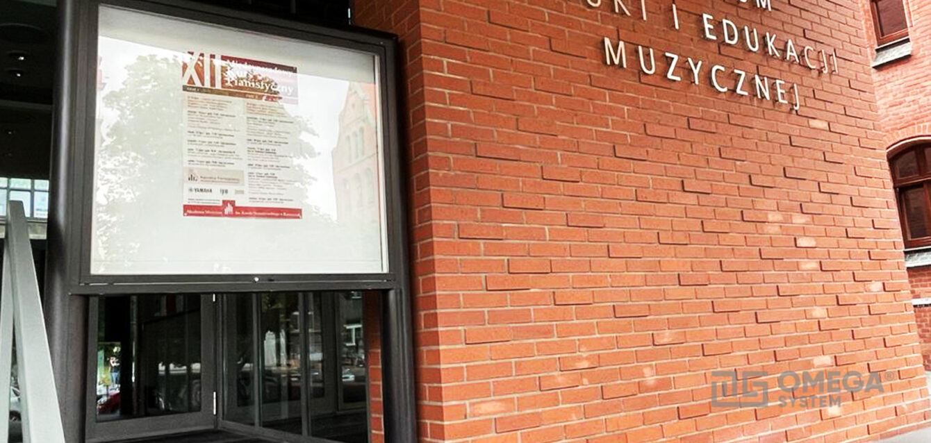 Gabloty informacyjne stojące