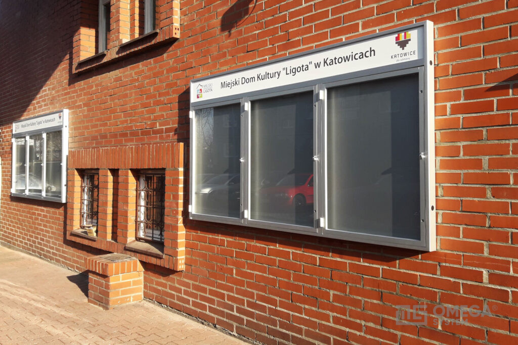 Gabloty informacyjne wiszące