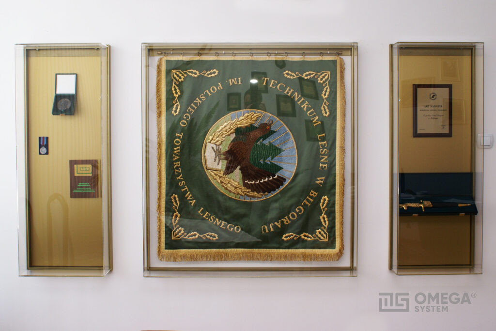 Gabloty informacyjne na sztandar